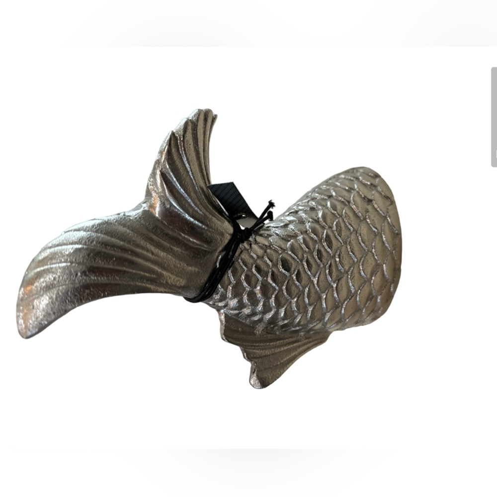 NWT Cast Metal Silver Fish Koi Tail Wall Hanging Decor‎  7.5”L, 2.5”W,5.5”H